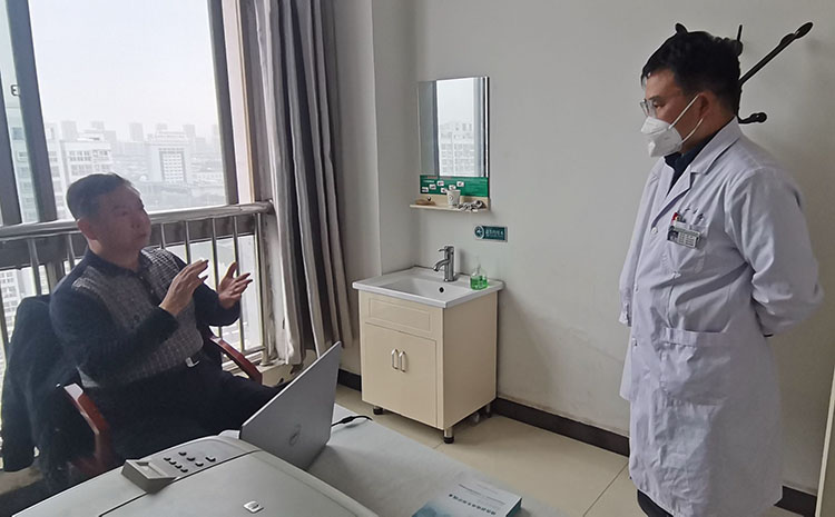 风险久久久久久亚洲精品影院