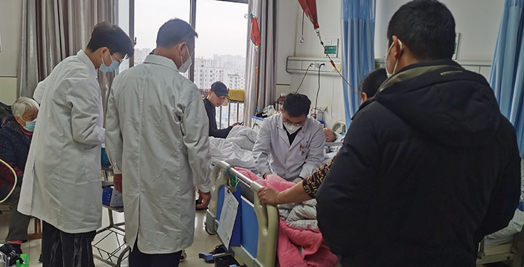 风险久久久久久亚洲精品影院