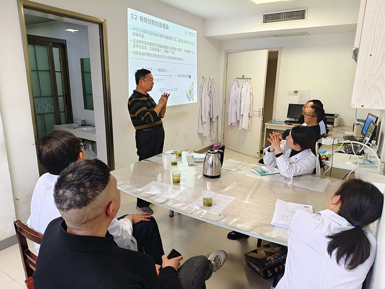 风险久久久久久亚洲精品影院