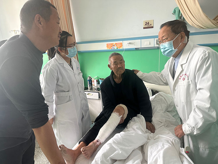 风险久久久久久亚洲精品影院