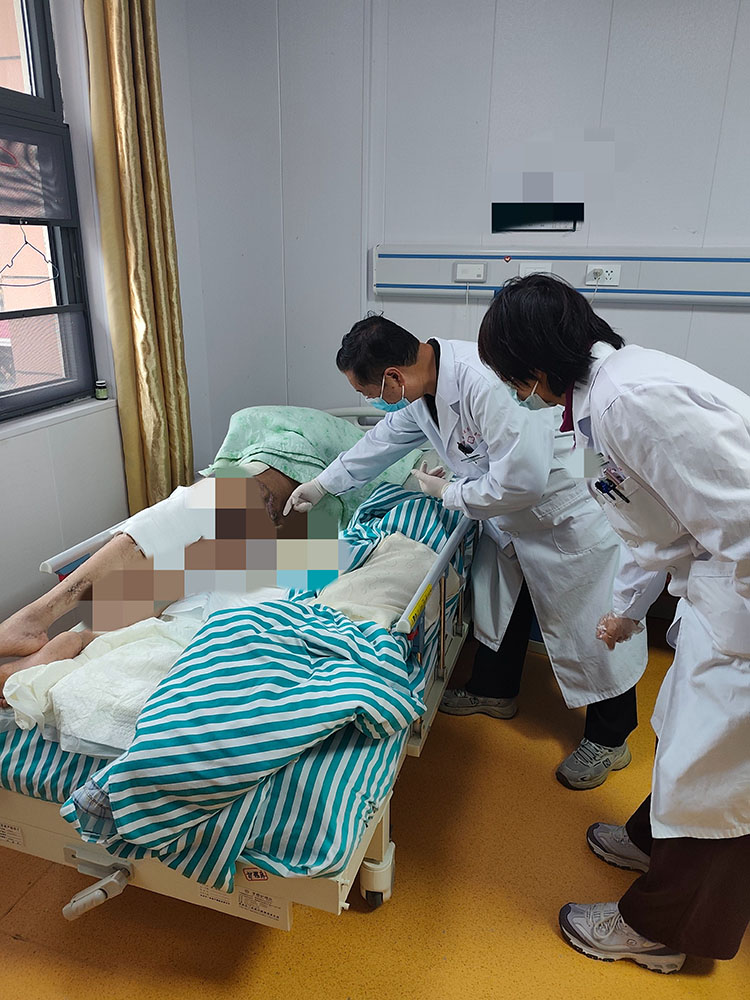 风险久久久久久亚洲精品影院