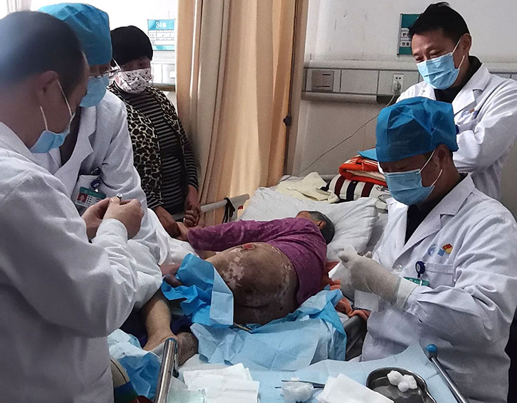 风险久久久久久亚洲精品影院