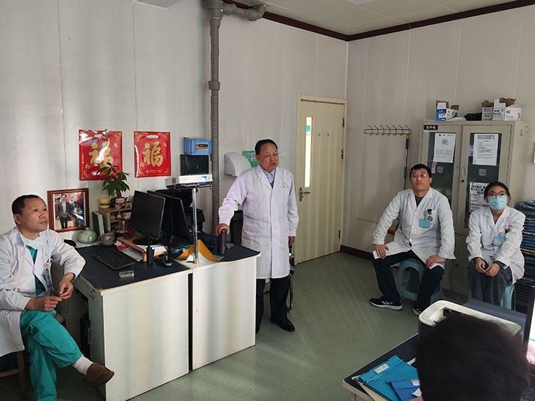 风险久久久久久亚洲精品影院