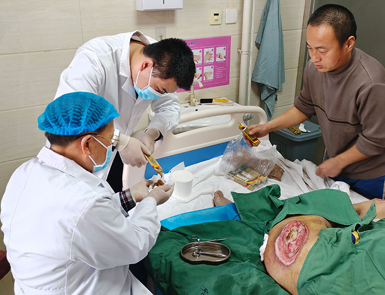 风险久久久久久亚洲精品影院