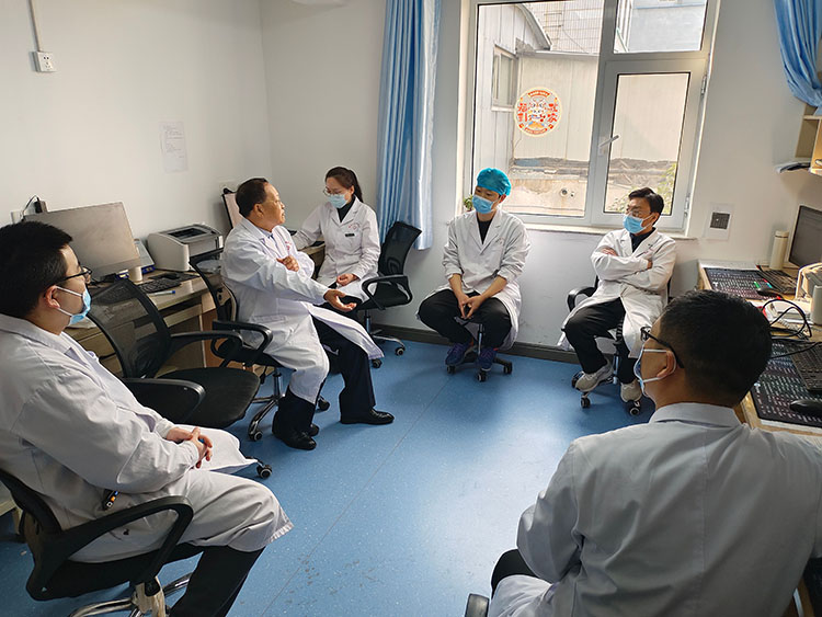 风险久久久久久亚洲精品影院