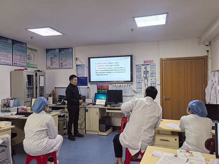 风险久久久久久亚洲精品影院