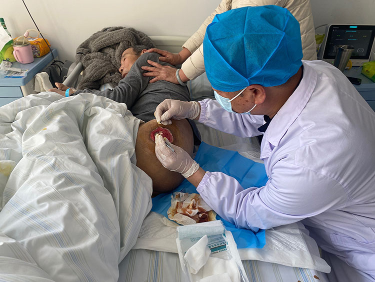 风险久久久久久亚洲精品影院