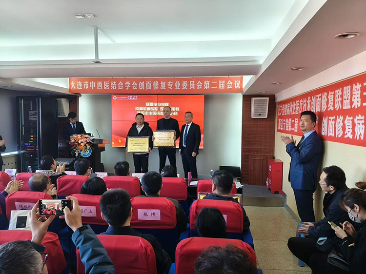 风险久久久久久亚洲精品影院