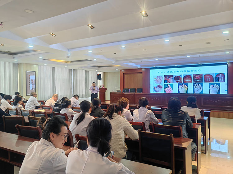 风险久久久久久亚洲精品影院