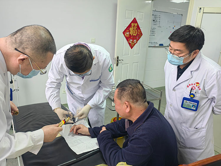 风险久久久久久亚洲精品影院