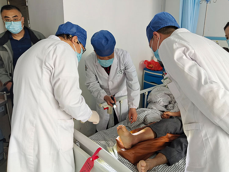 风险久久久久久亚洲精品影院