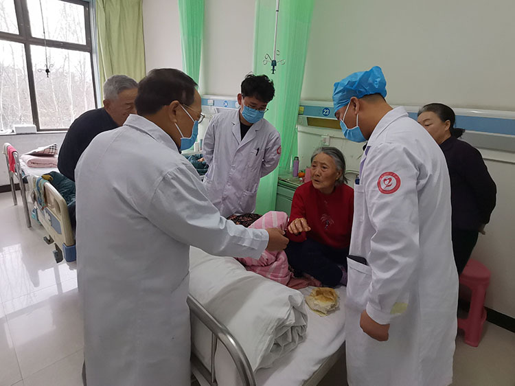 风险久久久久久亚洲精品影院