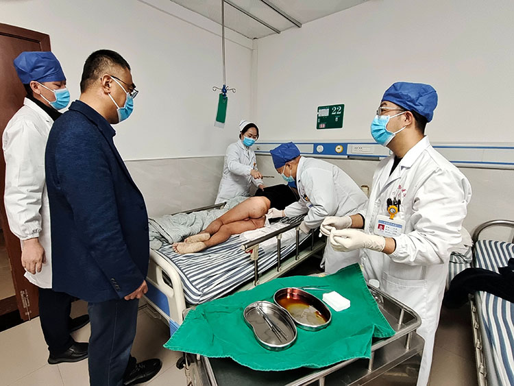 风险久久久久久亚洲精品影院