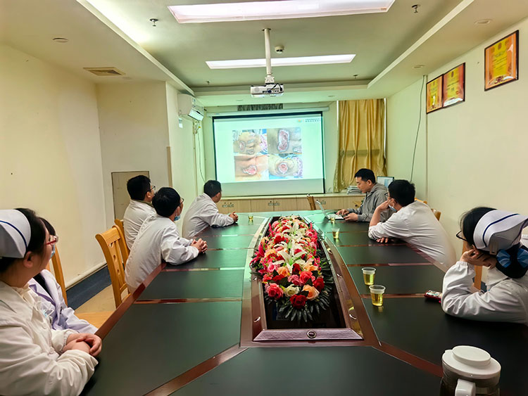 风险久久久久久亚洲精品影院