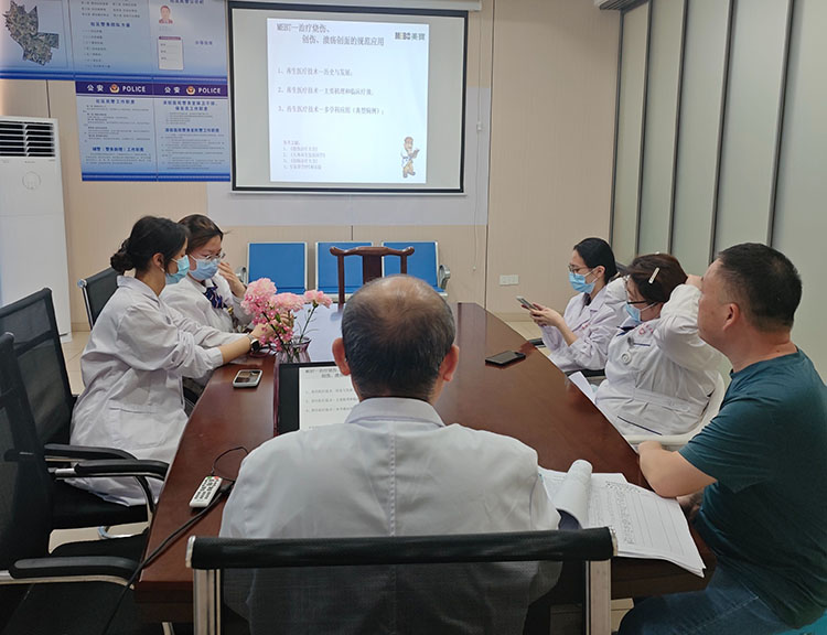 风险久久久久久亚洲精品影院