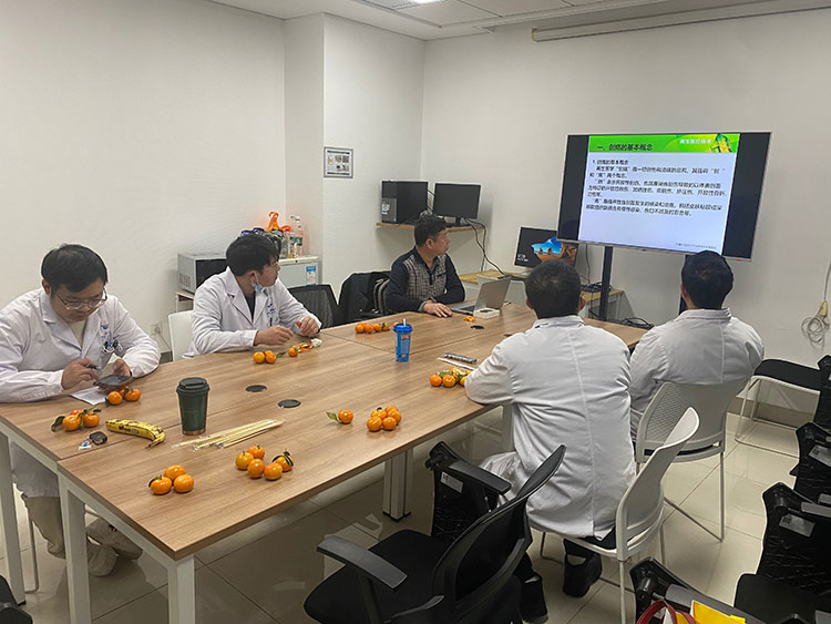 风险久久久久久亚洲精品影院