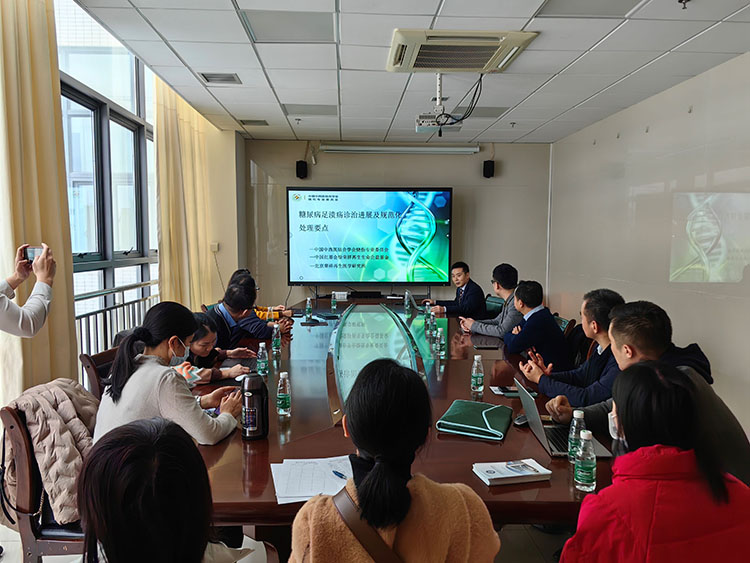 风险久久久久久亚洲精品影院