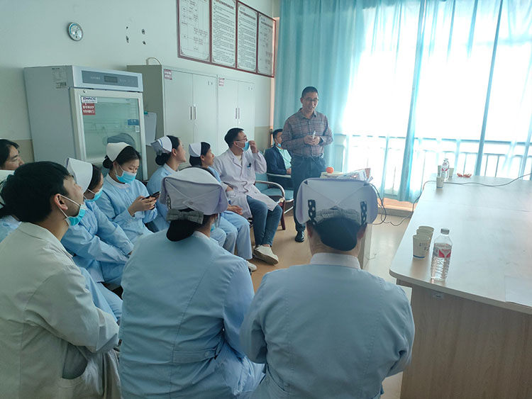 风险久久久久久亚洲精品影院