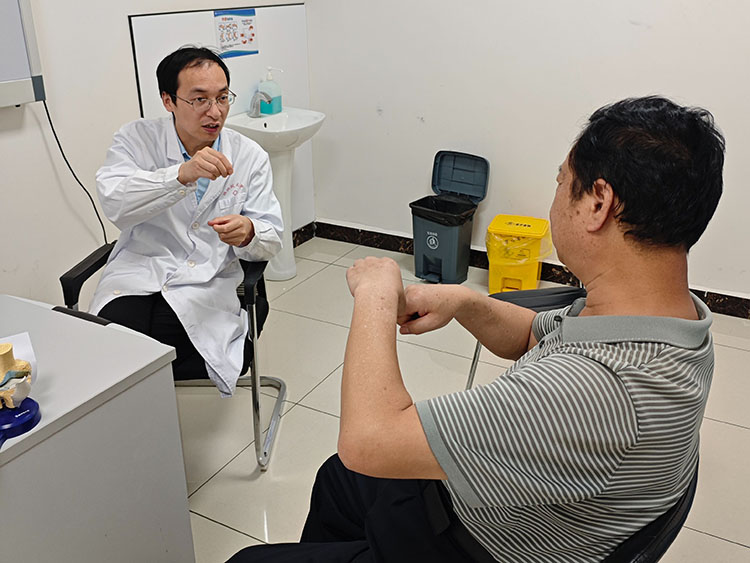 风险久久久久久亚洲精品影院