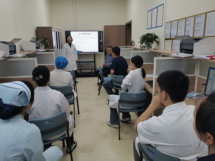 风险久久久久久亚洲精品影院