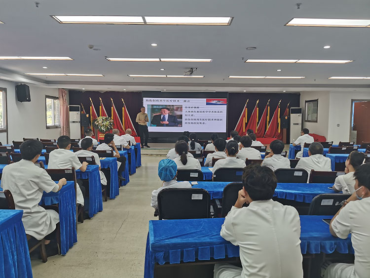 风险久久久久久亚洲精品影院