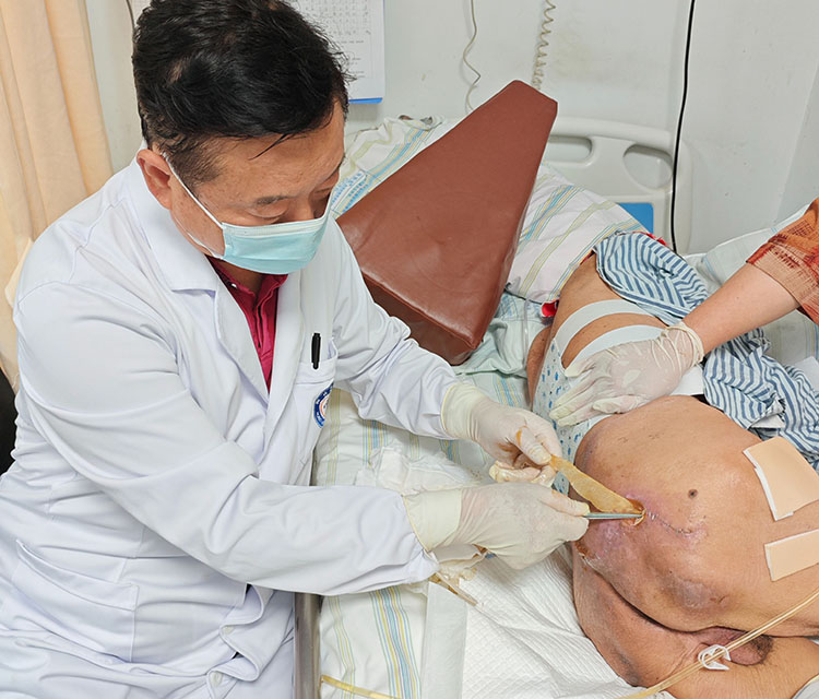 风险久久久久久亚洲精品影院