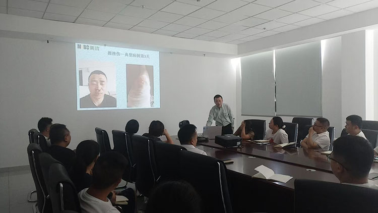 风险久久久久久亚洲精品影院