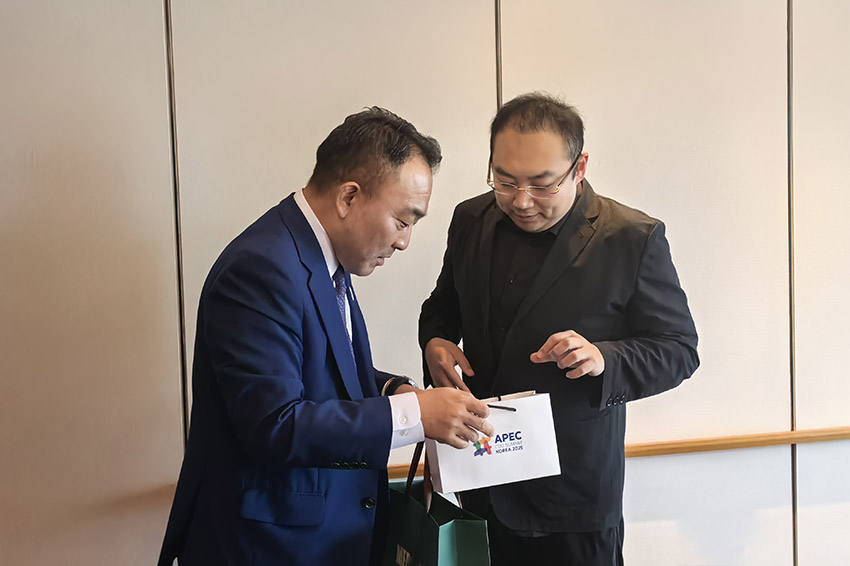 风险久久久久久亚洲精品影院