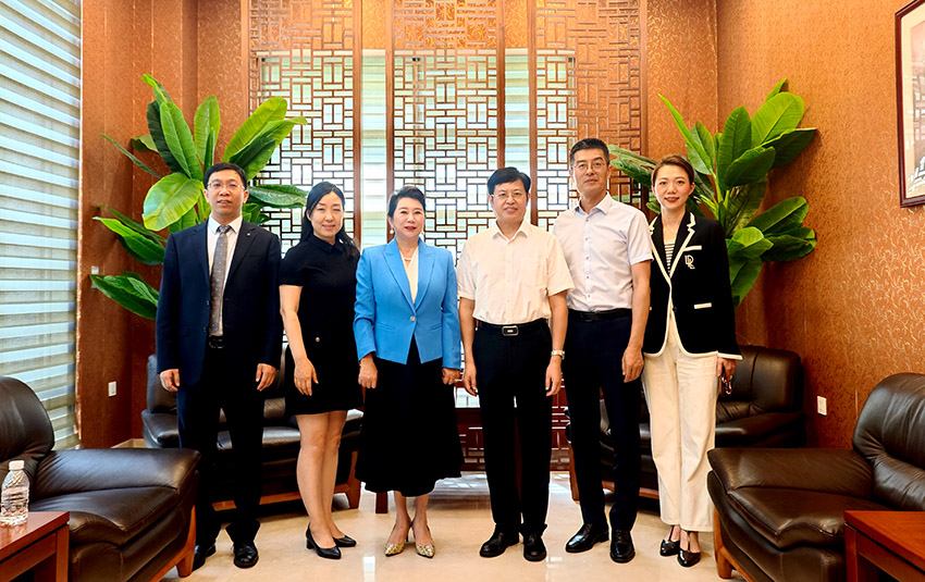 风险久久久久久亚洲精品影院