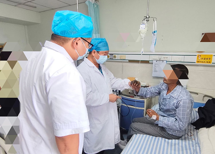 风险久久久久久亚洲精品影院