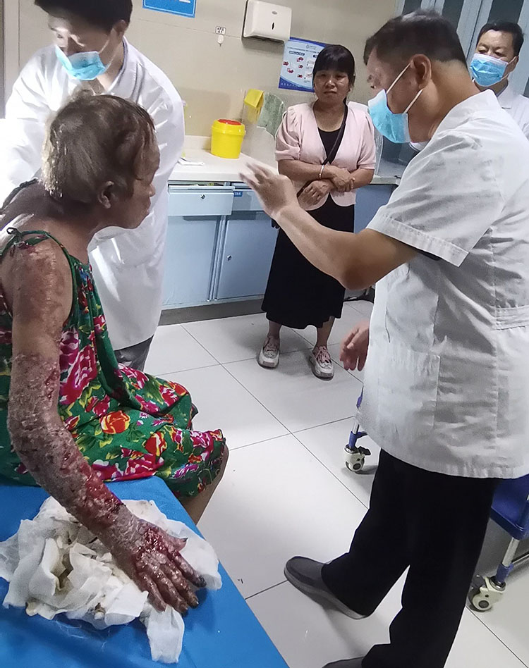 风险久久久久久亚洲精品影院