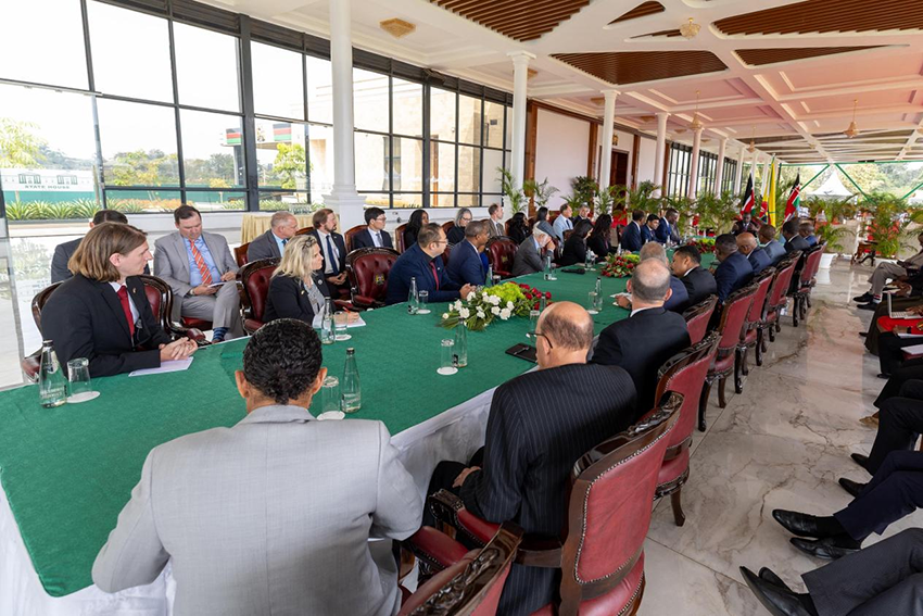 风险久久久久久亚洲精品影院