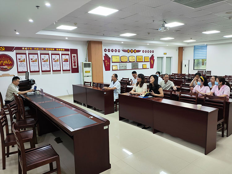 风险久久久久久亚洲精品影院