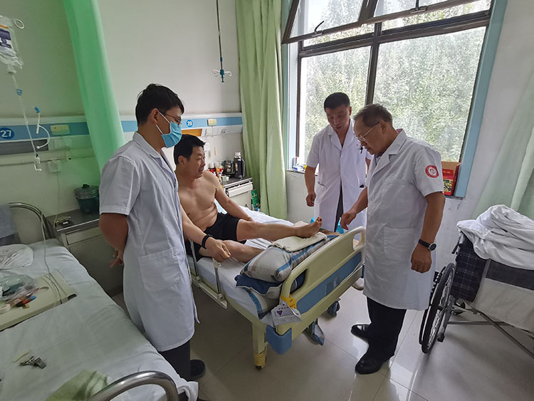 风险久久久久久亚洲精品影院