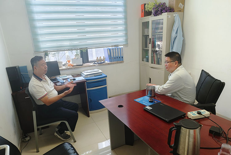 风险久久久久久亚洲精品影院