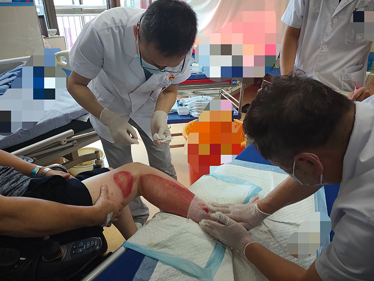 风险久久久久久亚洲精品影院