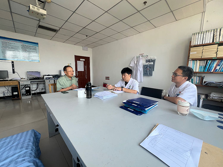 风险久久久久久亚洲精品影院