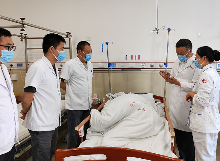 风险久久久久久亚洲精品影院