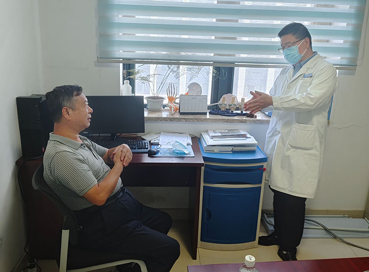 风险久久久久久亚洲精品影院