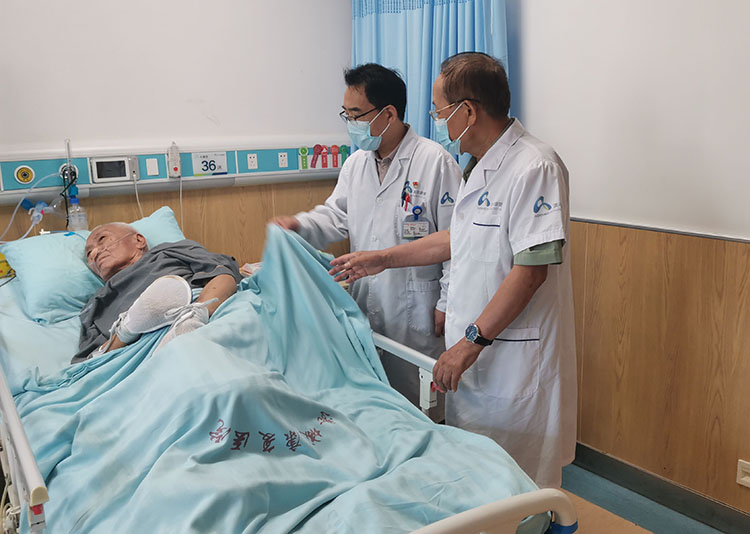 风险久久久久久亚洲精品影院