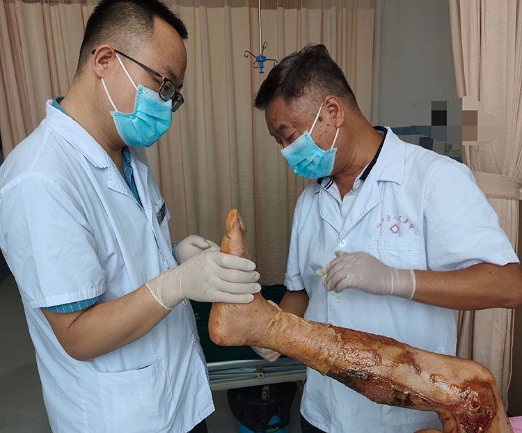 风险久久久久久亚洲精品影院