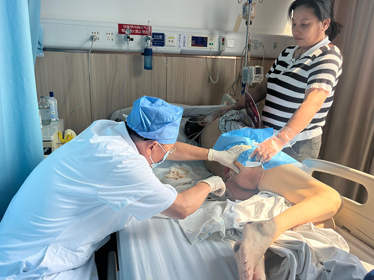 风险久久久久久亚洲精品影院