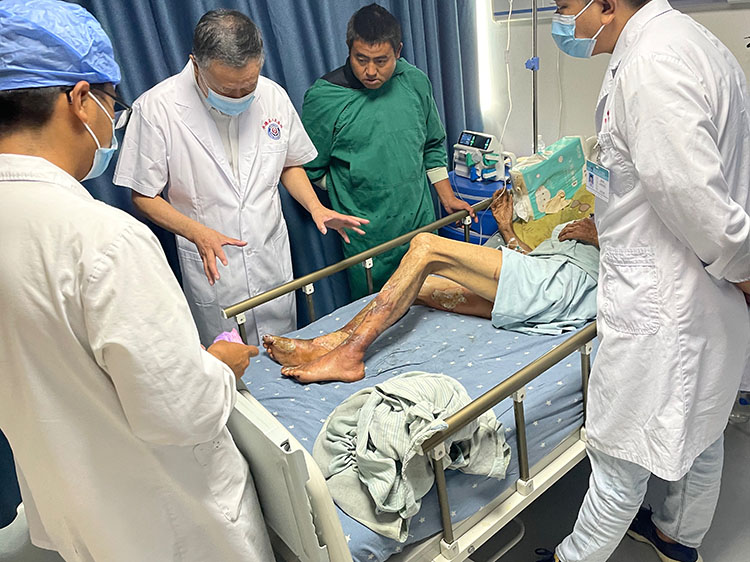 风险久久久久久亚洲精品影院