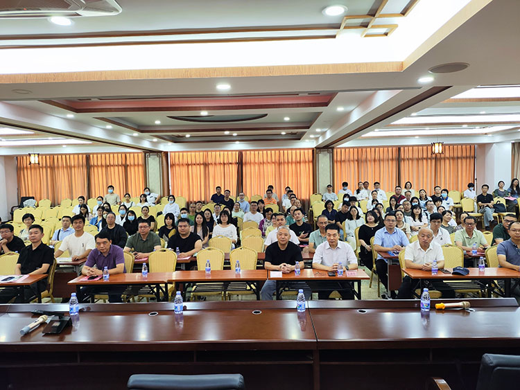 风险久久久久久亚洲精品影院