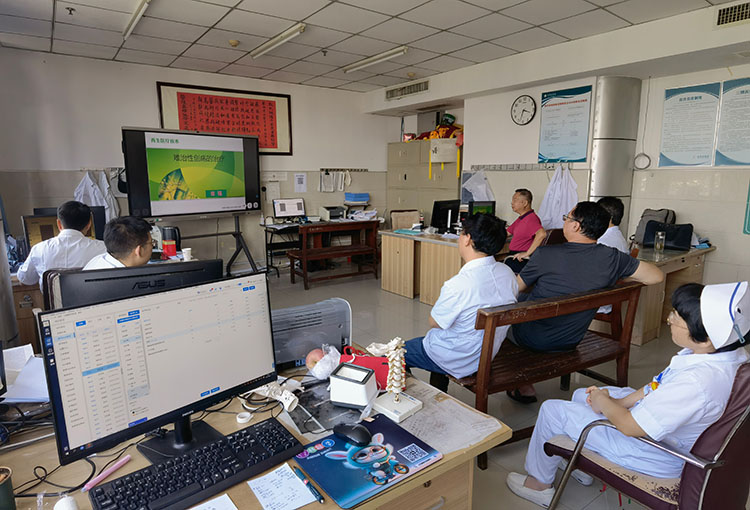 风险久久久久久亚洲精品影院