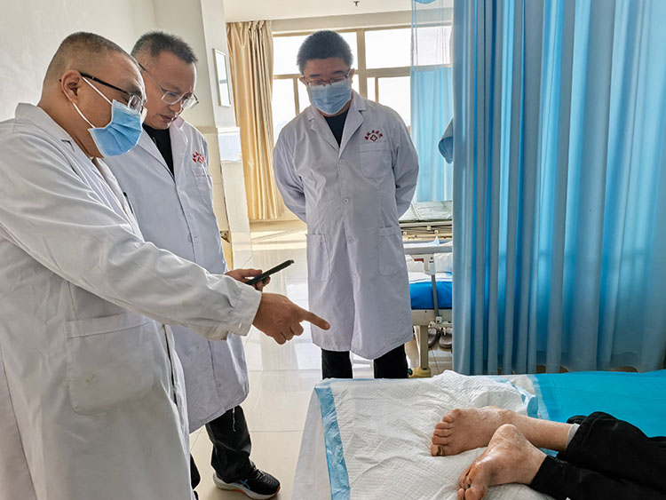 风险久久久久久亚洲精品影院