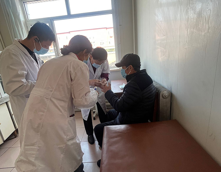 风险久久久久久亚洲精品影院