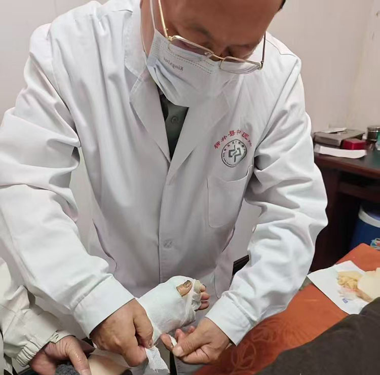 风险久久久久久亚洲精品影院