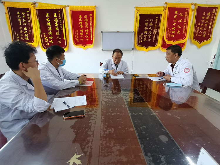 风险久久久久久亚洲精品影院