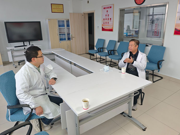 风险久久久久久亚洲精品影院